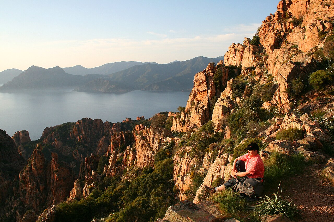 The winding roads of the Calanques de Piana